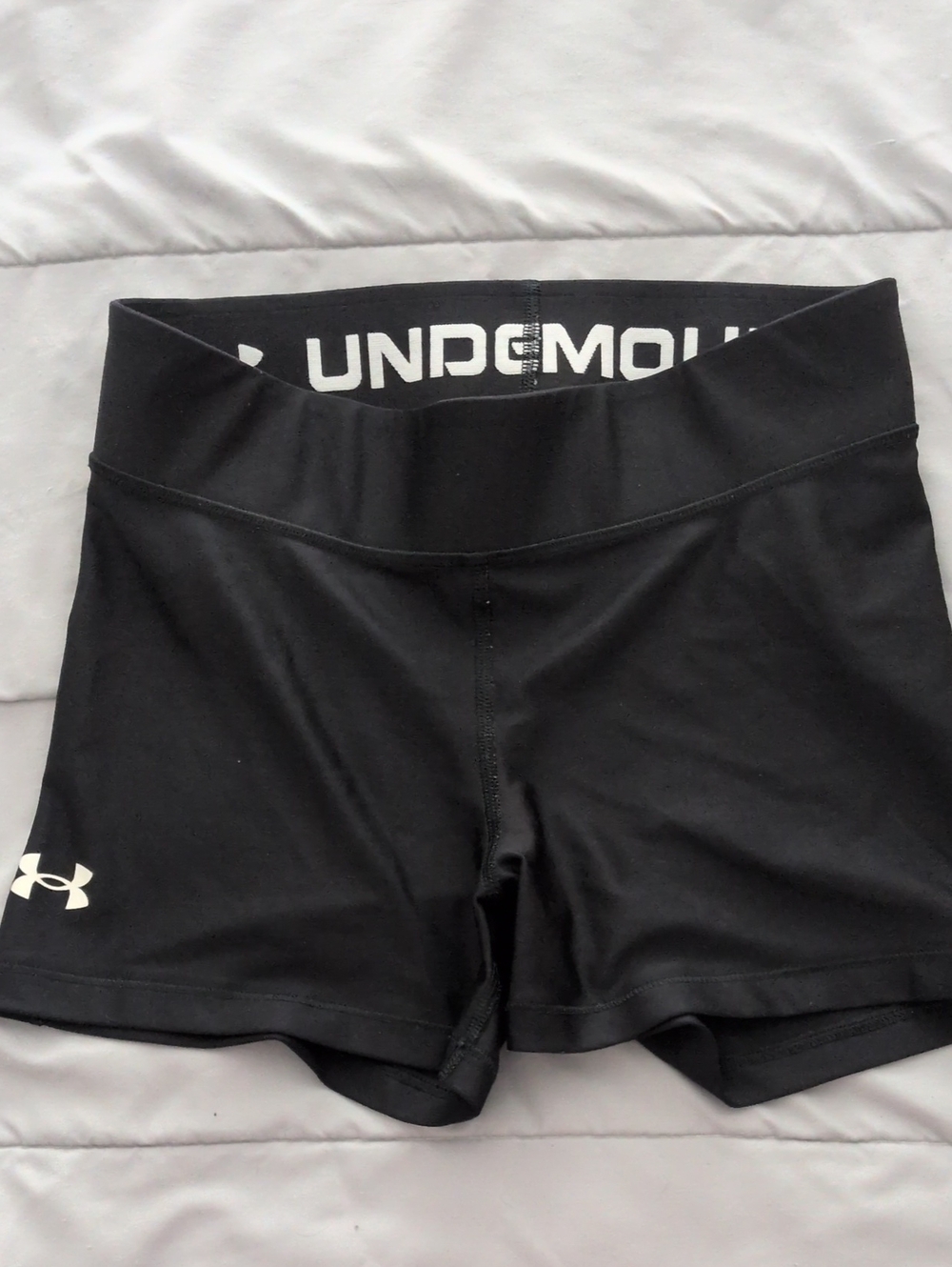 Under Armour Black Women's Training Compression Shorts Size Medium